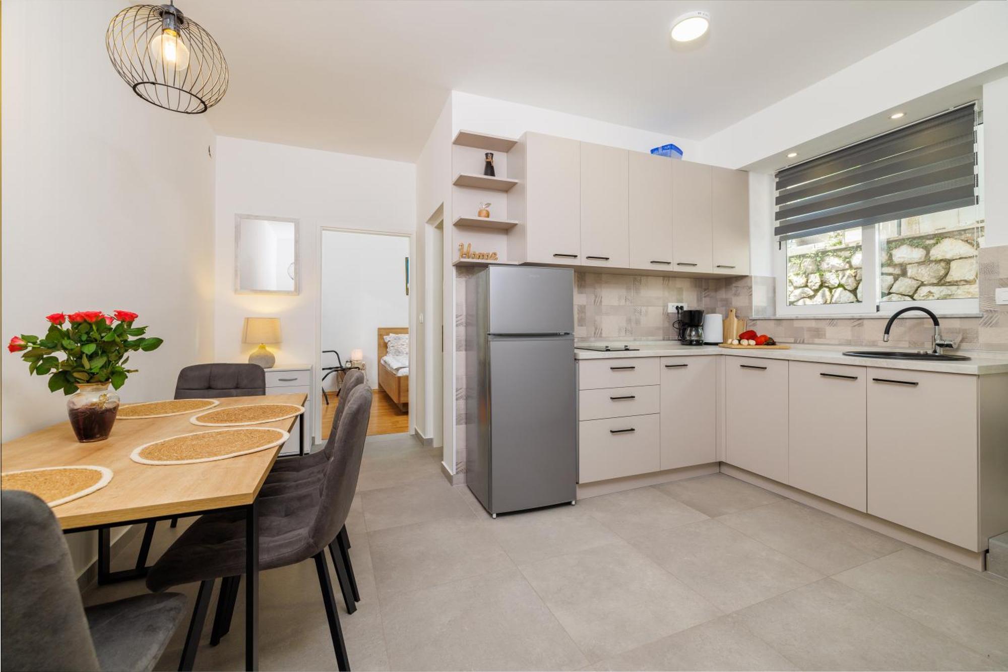 Apartmani Viktorija Jadranovo Exterior photo