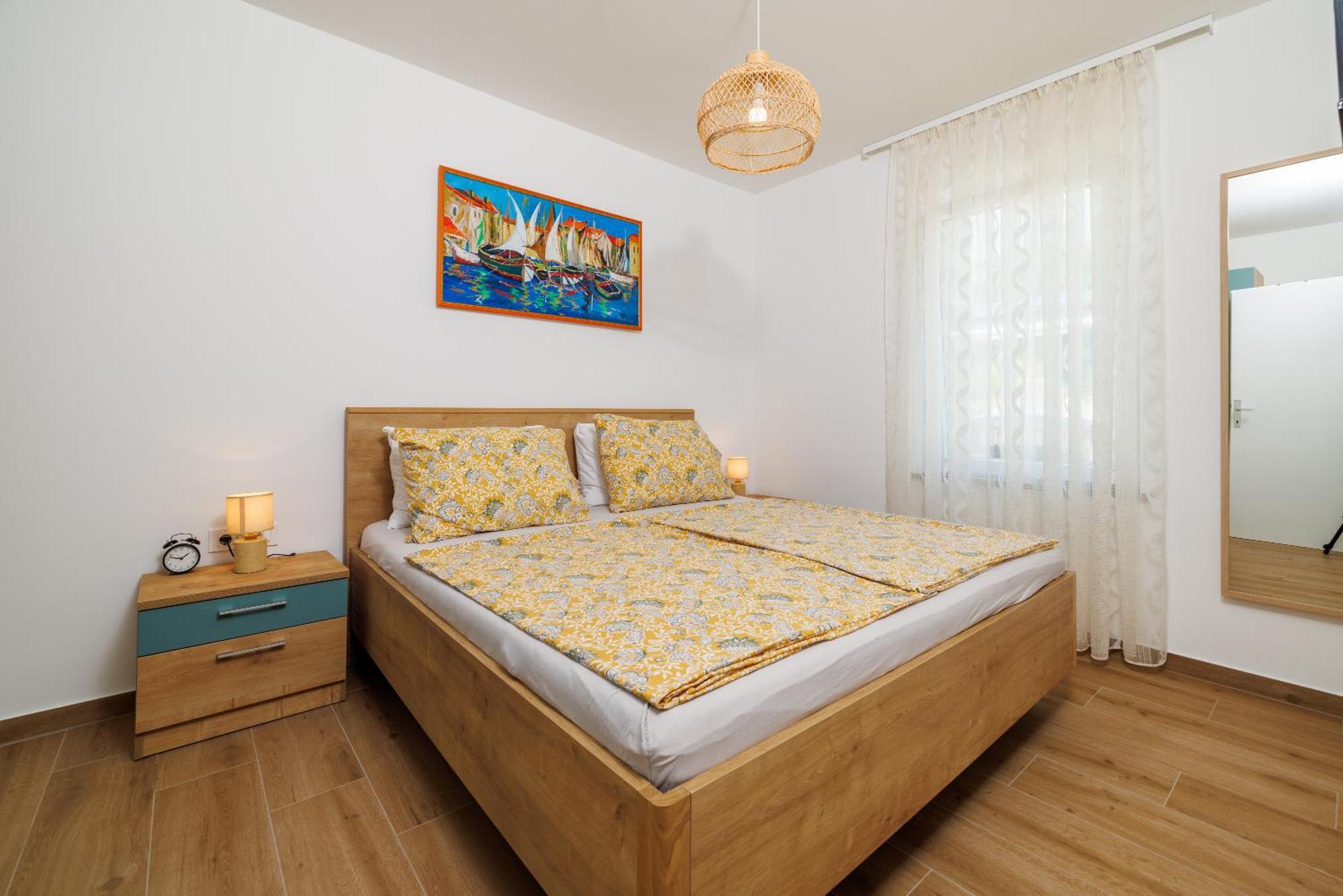 Apartmani Viktorija Jadranovo Exterior photo